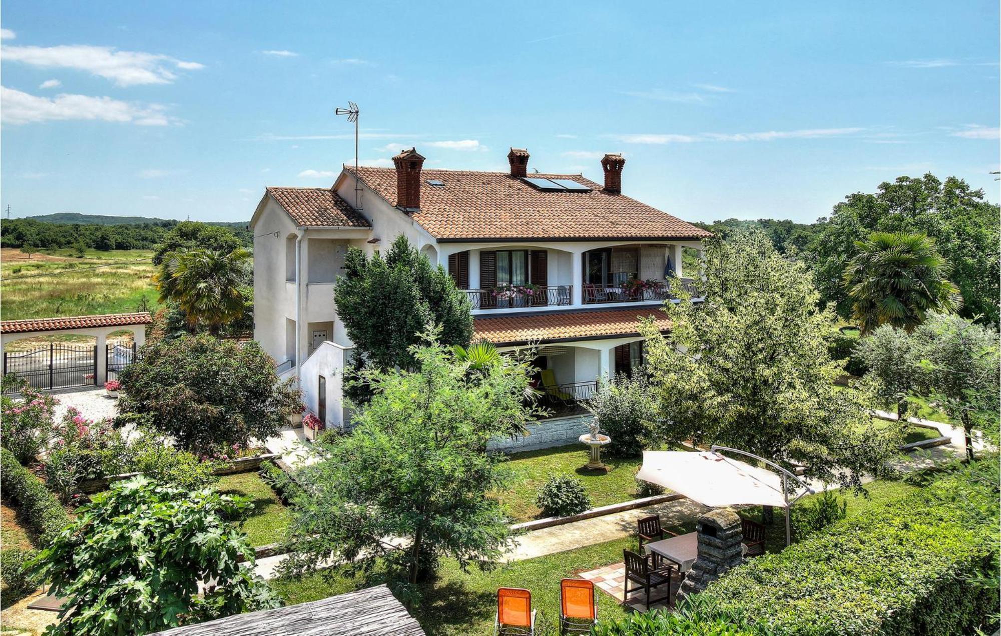 Apartment Mugeba Croatia Poreč Exterior foto